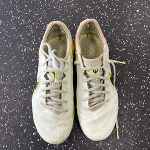Used Nike Soccer Cleats White Senior 5 11849-s000031795