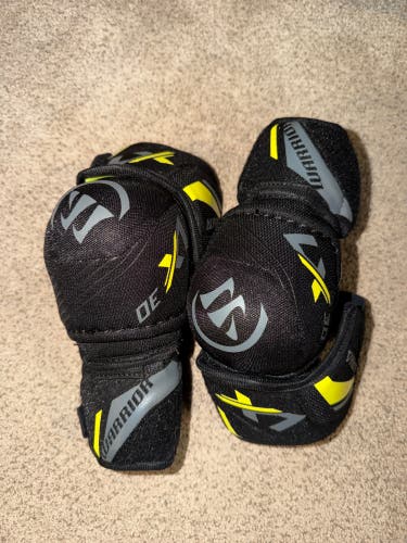 Junior Medium Warrior Alpha LX Pro Elbow Pads (New)