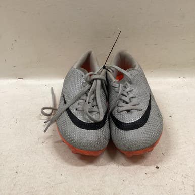 Used Soccer Cleats Grey Youth 12.0 11725-s000492069