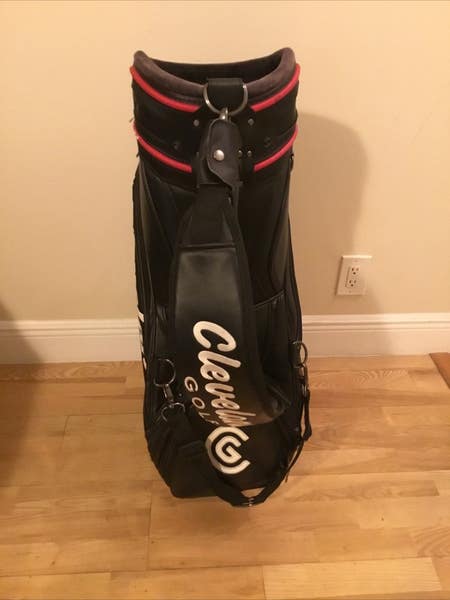 cleveland golf bag rain cover SL2 Hood Stitch Golf it shields your equipment from rain Cleveland Golf Staff Bag with