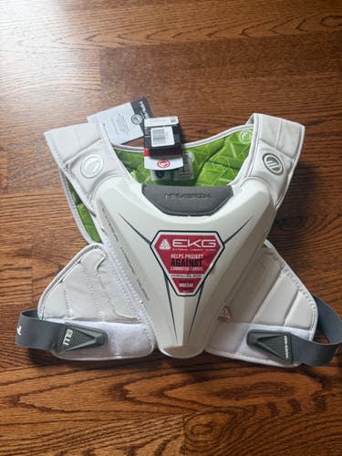 Medium Adult Maverik M5 Shoulder Pads (New)
