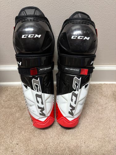 Junior CCM JetSpeed FT4 Pro 11" Shin Pads (Used)