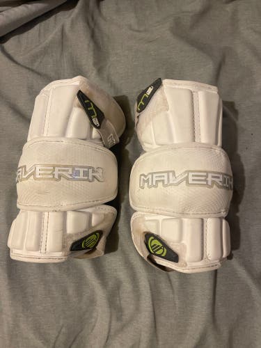 Large Adult Maverik Max Arm Pads (Used)