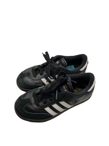 Used Adidas Soccer Indoor Shoes Black Youth 13.5 11682-s000121420