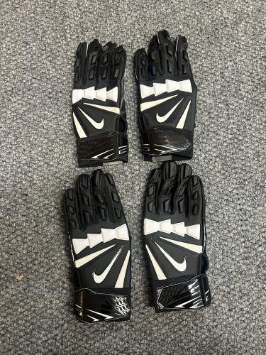 Nike Hyperbeast Linemen Gloves Size Large 2 Pairs NWOT