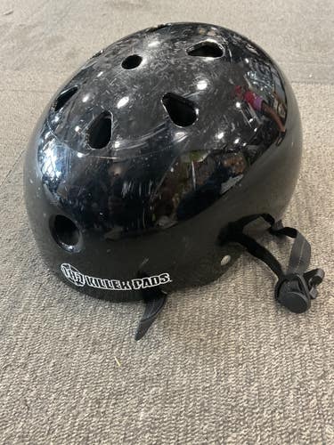Used 187 KILLER PADS HELMET Skateboard Helmet Black MD 11614-S000239262