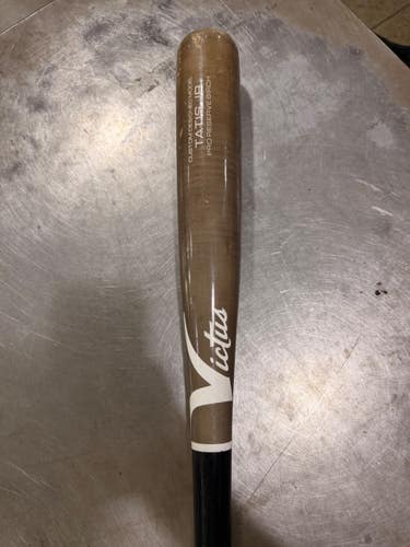 Used Victus TATIS JR BB/SB Wood Bat 30" 11605-S000222385
