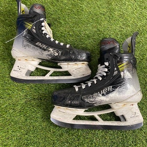 Bauer Vapor Hyperlite 2 Hockey Skates | Senior Size 8.5 (Fit 1)