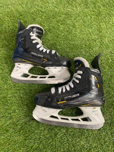 Bauer Supreme M5 Pro Hockey Skates | Intermediate Size 4.5 (Fit 2)