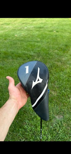 Men's Mizuno Stz Right Handed Driver Regular Flex 10.5 Loft Graphite Shaft 46.5" (Used)