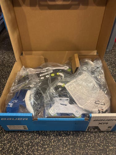 Bauer Vapor XR Inline Skates Youth Size 12 (New)