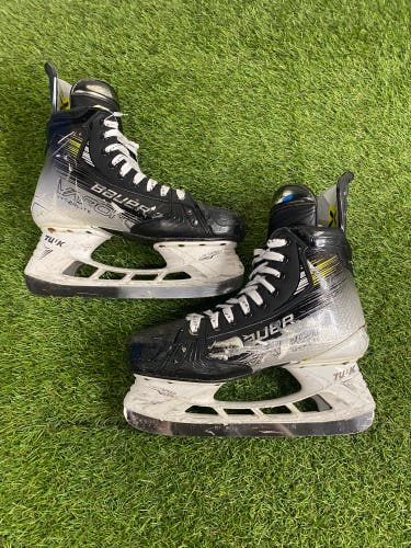 Bauer Vapor Hyperlite 2 Hockey Skates Pro Stock | Senior Size 8.5 (Regular)