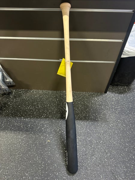 2020 Chandler Momentum Series CC13A Maple Bat 32 oz 35" (Used)