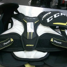 Used Ccm Tacks 9060 Junior Shoulder Pads Md 11339-s000196321