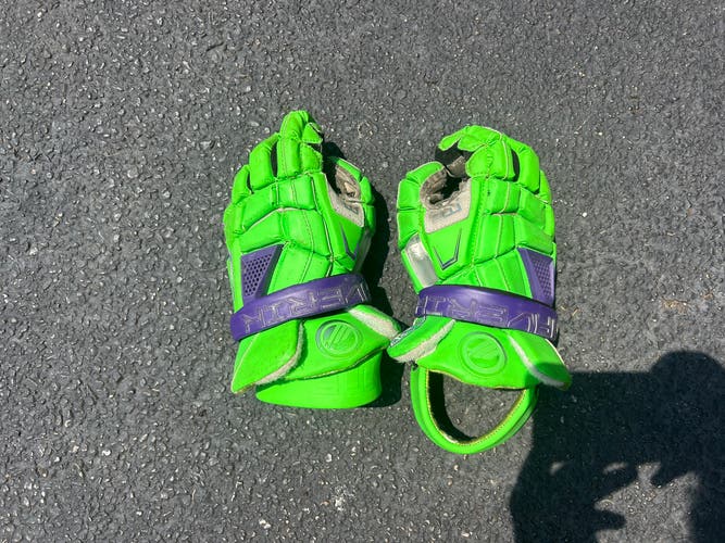 Maverik M5 Lacrosse Gloves (Used)