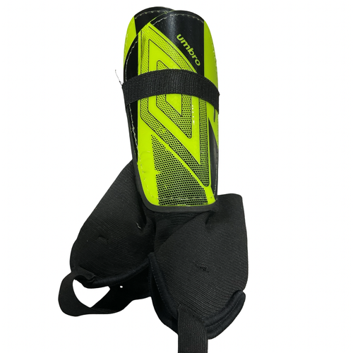 Used Umbro Soccer Shin Guards Junior Green MD 11834-S000052954
