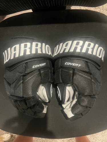 Warrior Covert Pro Gloves 13" (New) - Elias Lindholm Boston Bruins