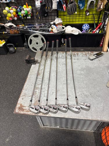 Used Taylormade M6 Mens Iron Set Rh 5i-pw 11337-s000473797