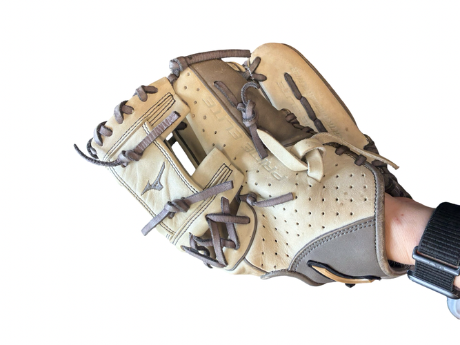 Used Mizuno PRIME ELITE RH Throw Fastpitch Gloves White 11 1/2" 11682-S000134858