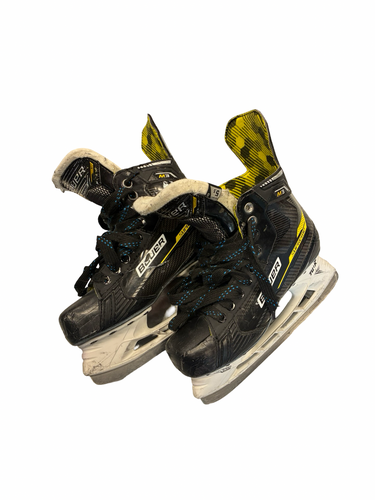 Used Bauer SUPREME Senior Hockey Skate Senior 5.5 11682-S000134915