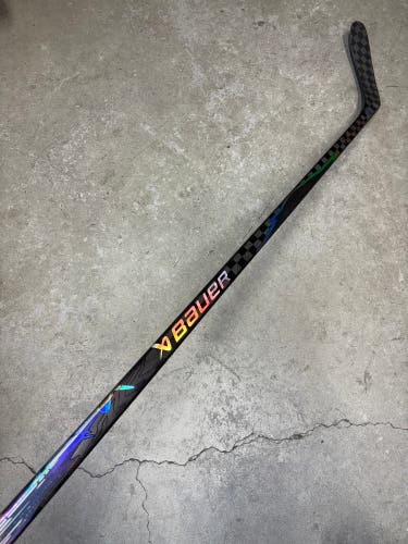 87 Flex P92 Senior Bauer Flylite Left Hand Hockey Stick NHL Pro Stock (New)