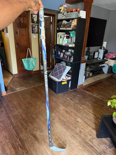 Senior Bauer Vapor Flylite Right Handed Hockey Stick P90TM 77 Flex (Used)