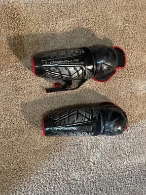 Junior CCM 13" Shin Pads (Used)