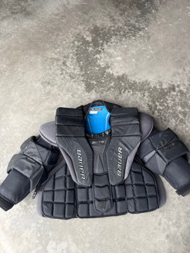 Small 2023 Bauer Elite Goalie Chest Protector (Used)
