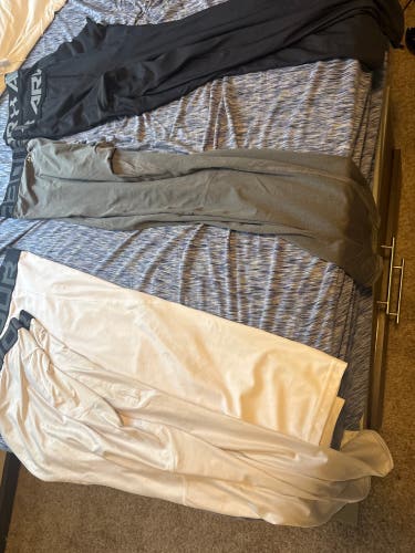 Black XL Men's Under Armour Compression (Used)