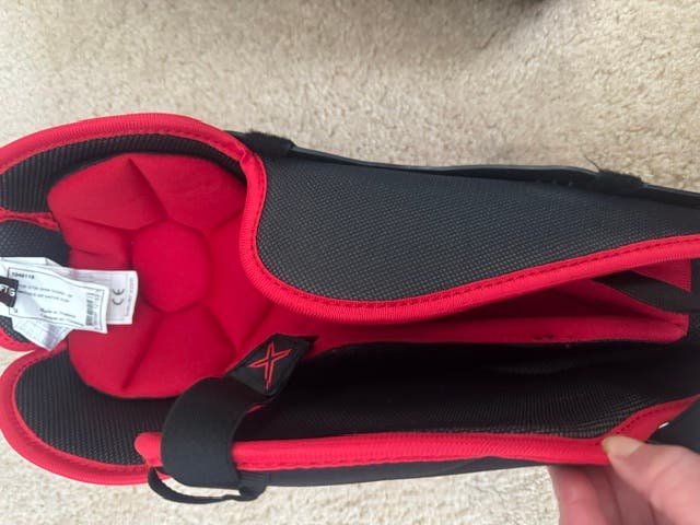 Intermediate Large Elbow Pads (Used)- LIKE NEW