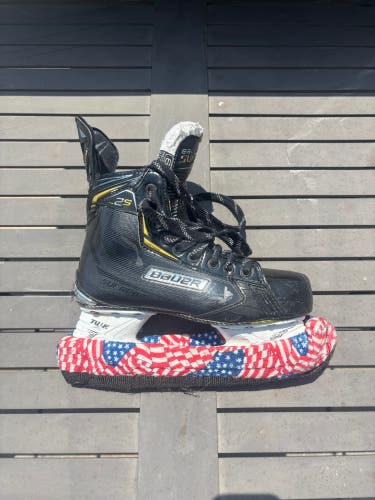 Black 2018 Bauer Supreme 2S Hockey Skates Regular Width Size 6 (Used)