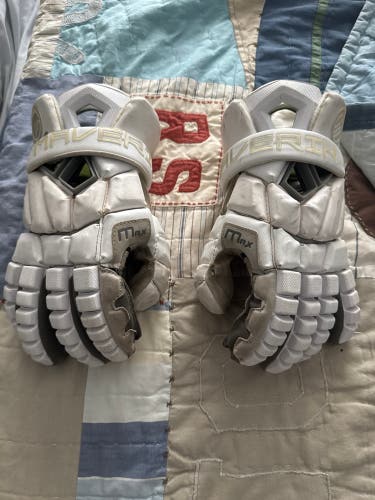 Maverik Max Lacrosse Gloves (Used)