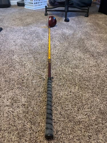 Men's 2004 Rawlings Right Handed Driver Regular Flex 10 Loft Graphite Shaft 42" (Used)