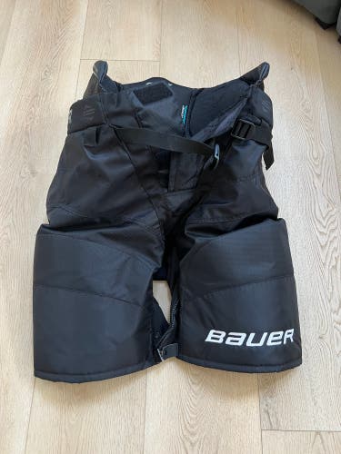 Men's Senior Large Bauer Supreme Fuse Hockey Pants (Used)