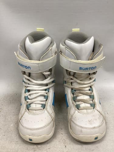 Used Burton Freestyle Girls Snowboard Boots White Junior 03 11851-s000040677