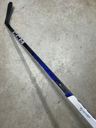 80 Flex P29 Senior CCM JetSpeed FT6 Pro Right Hand Hockey Stick Pro Stock (New) NHL