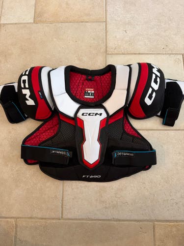 Men's Large Senior CCM JetSpeed FT680 Shoulder Pads - Like New