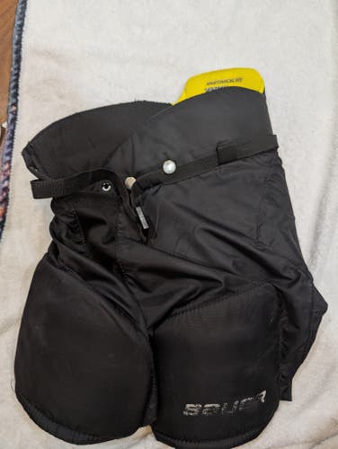 Large Youth Bauer Supreme S170 Hockey Pants (Used)