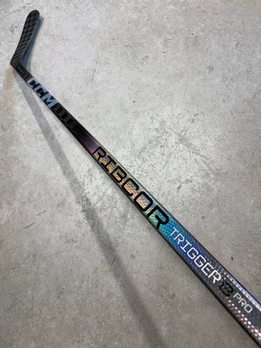 80 Flex P92M Senior CCM RibCor Trigger 8 Pro Right Hand Hockey Stick Pro Stock NHL (New)