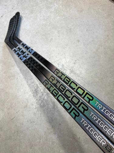 3 PACK 80 Flex P92M Senior CCM RibCor Trigger 8 Pro Right Hand Hockey Stick Pro Stock NHL (New)
