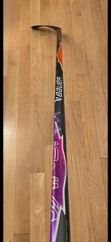 Senior Bauer Vapor Flylite Right Handed Hockey Stick 82 Flex (New)