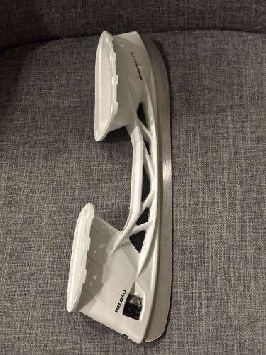 CCM SpeedBlade Reload Hockey Skate Holder and Steel Size 263 Right Side Only