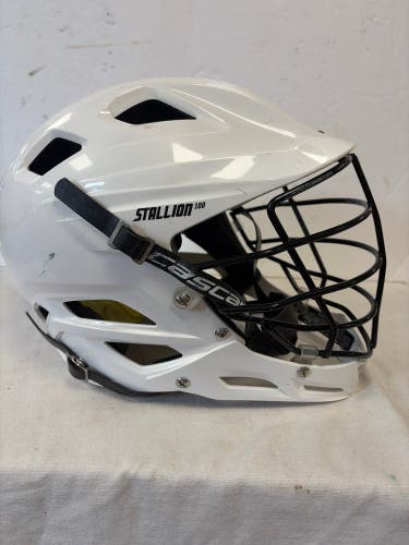 Schutt Helmet (Used)