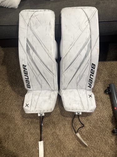 Medium 34+ Bauer Vapor X5 Pro Goalie Leg Pads (Used)