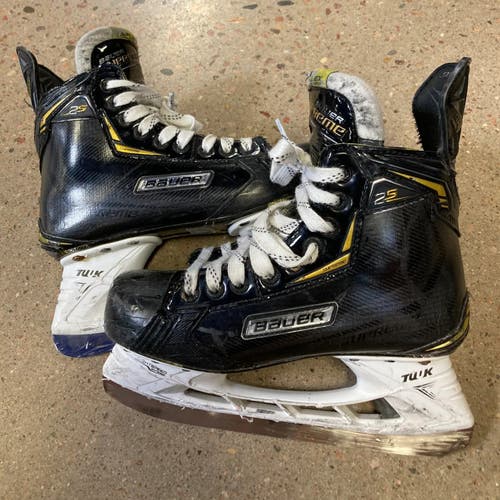Bauer Supreme 2S Hockey Skates | INT 5 | Regular