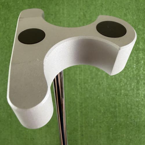 Holloway Golf Force Focus Belly Broomstick Putter Dual Grips Left Handed 45.5