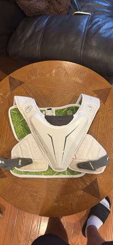 Large Adult Maverik M5 Shoulder Pads (Used)