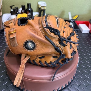Nike Diamond Ready RH Catcher's Baseball Glove 33" (Used)