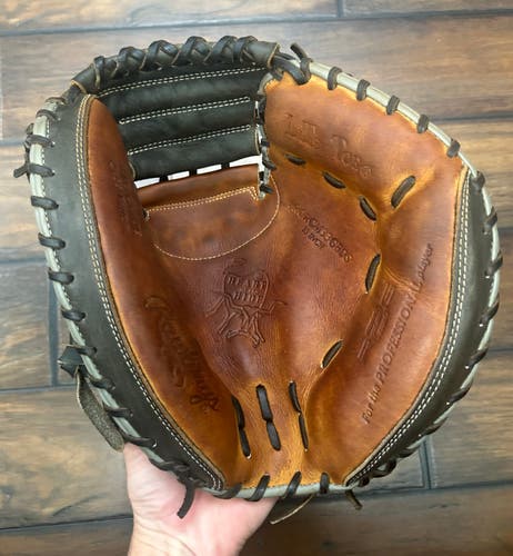 Catcher's RH Rawlings Heart of the Hide Baseball Glove 33" (Used)