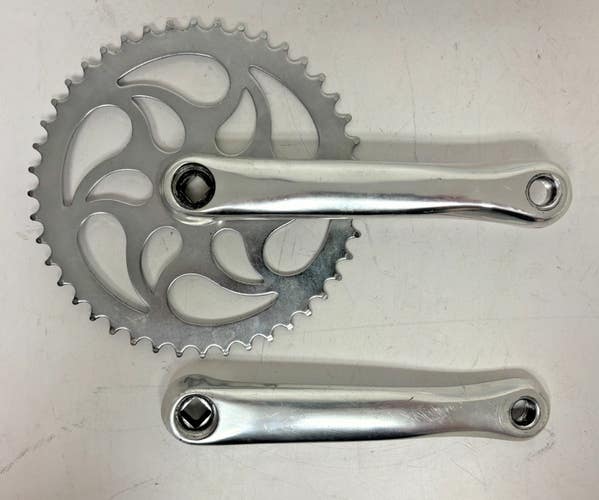 Lasco CF-22 170mm Silver Aluminum Crankset Integrated 44-Tooth Steel Chainring